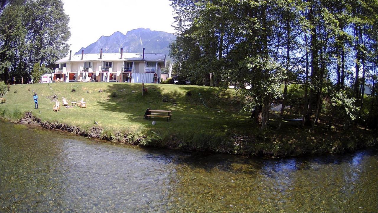 Moon River Suites #4 North Bend Kültér fotó